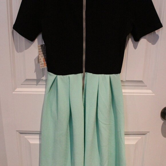 2/$50 🏷 Lularoe Black & Aqua Amelia Dress Size XS BNWT - Picture 3 of 4